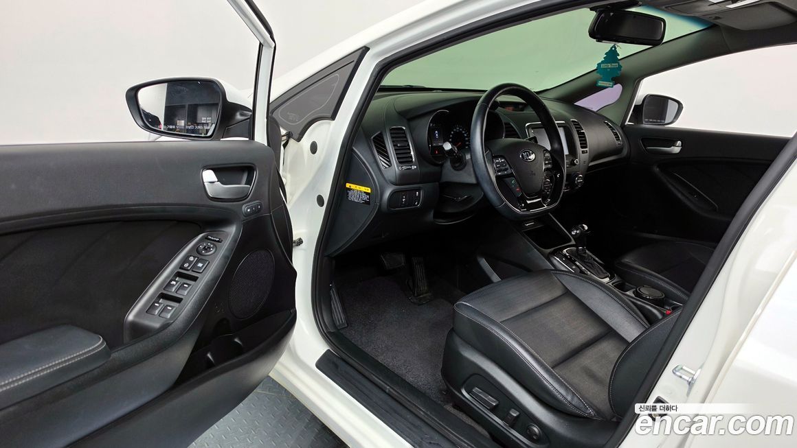 Kia K3 2016