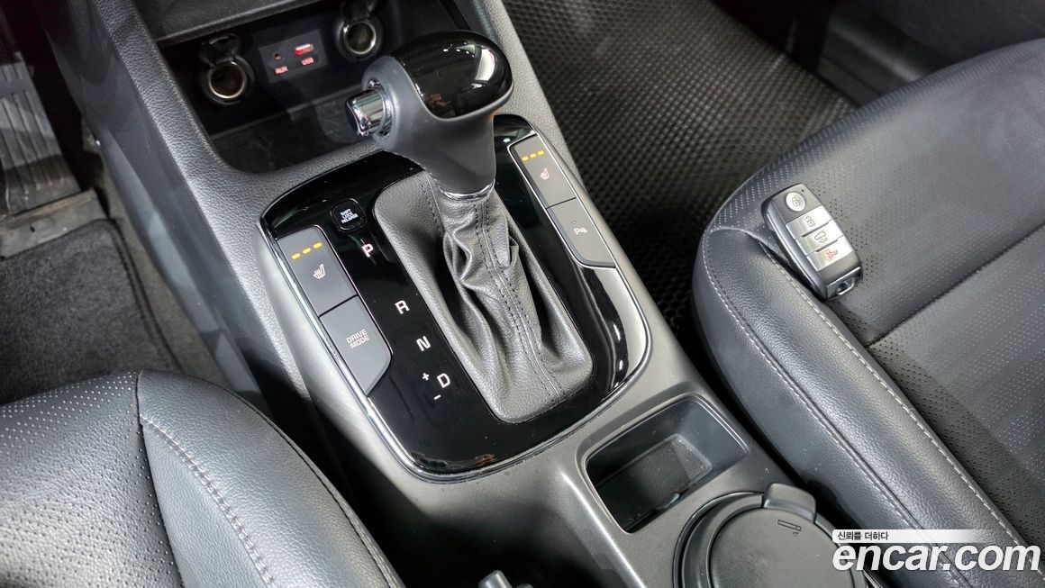 Kia K3 2016