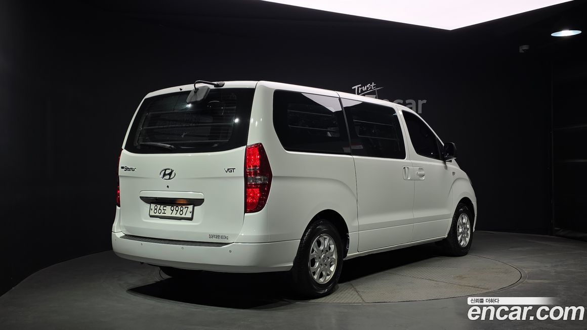 Hyundai Starex 2016