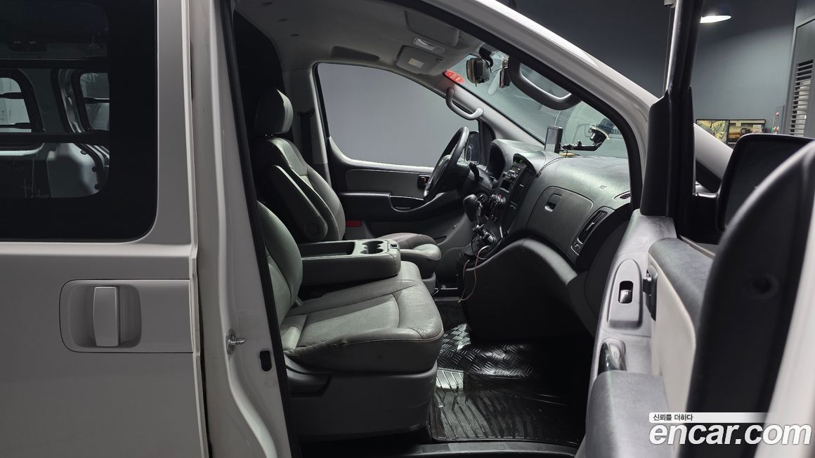 Hyundai Starex 2016