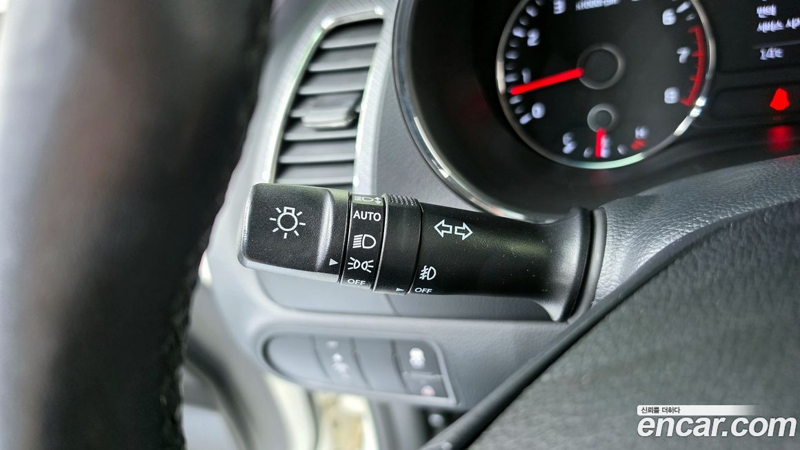 Kia K3 2016