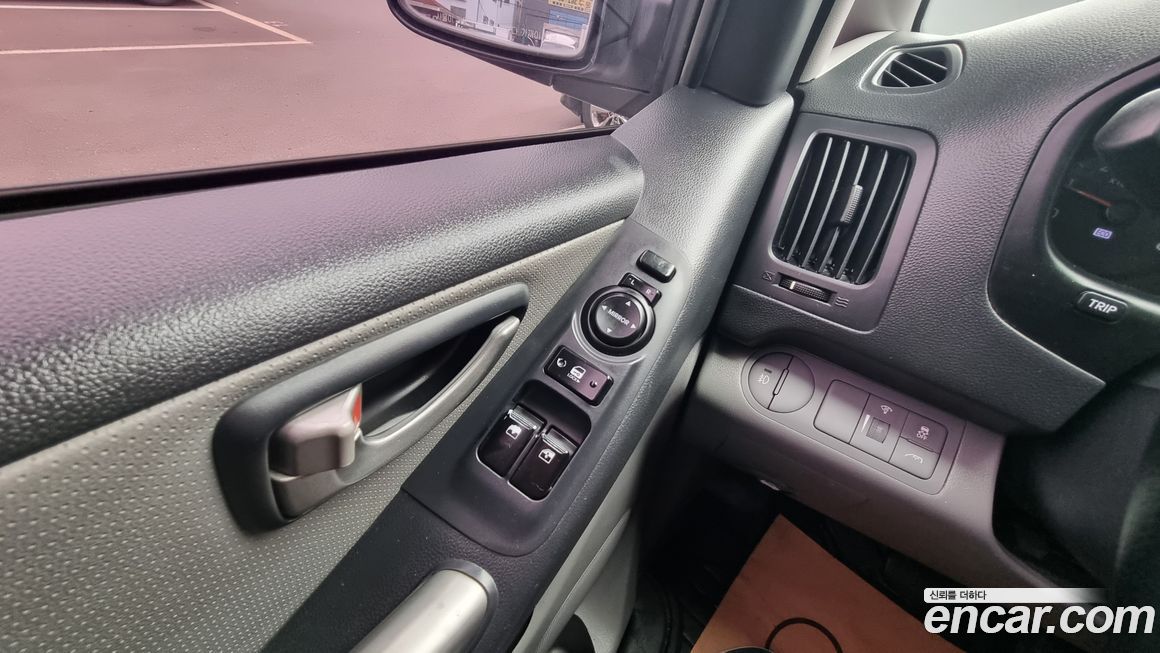 Hyundai Starex 2015
