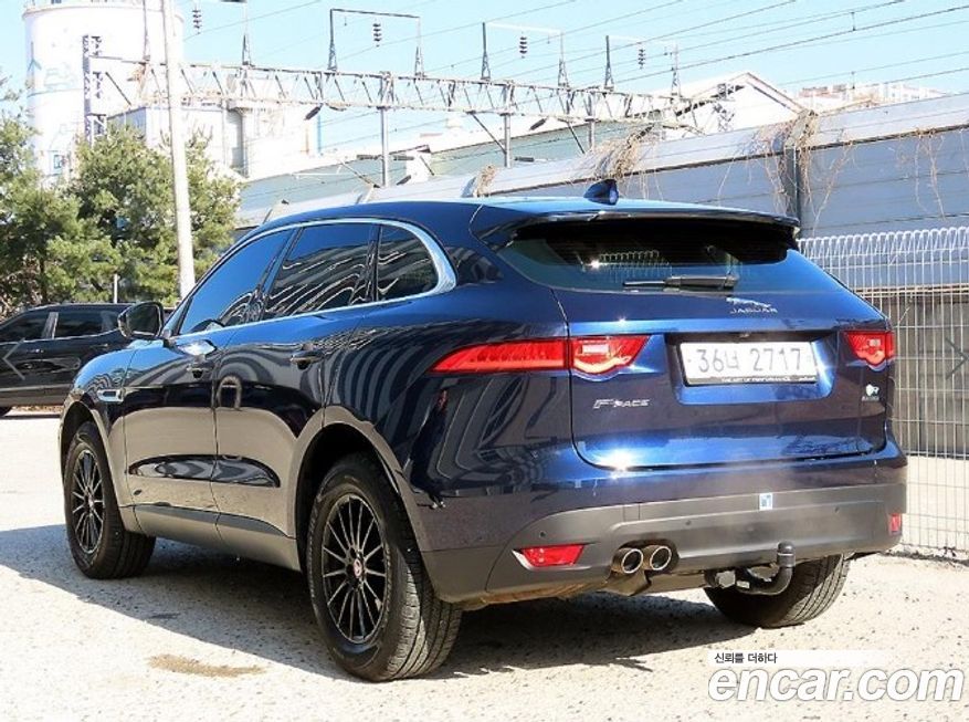 Jaguar F-PACE 2018