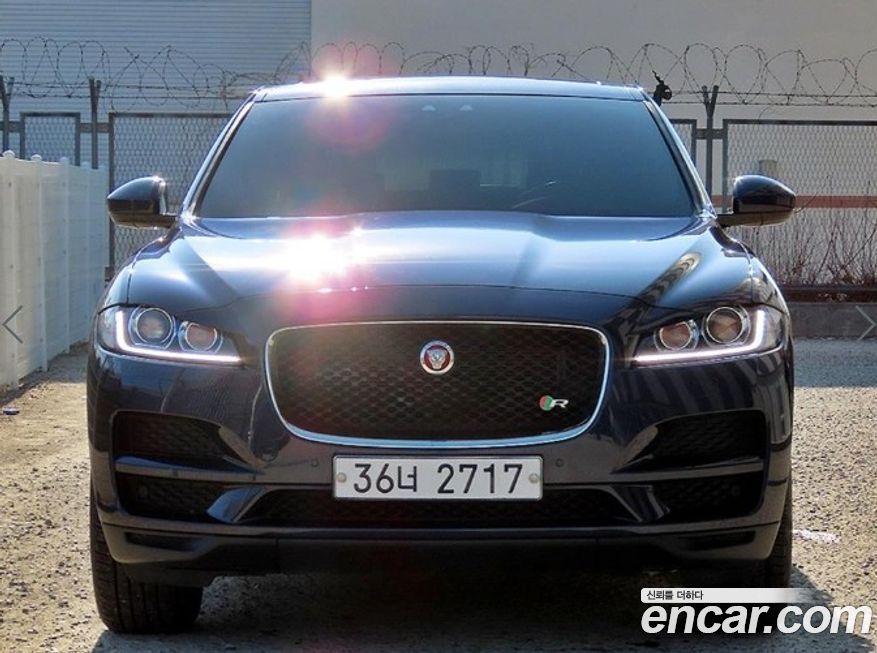 Jaguar F-PACE 2018