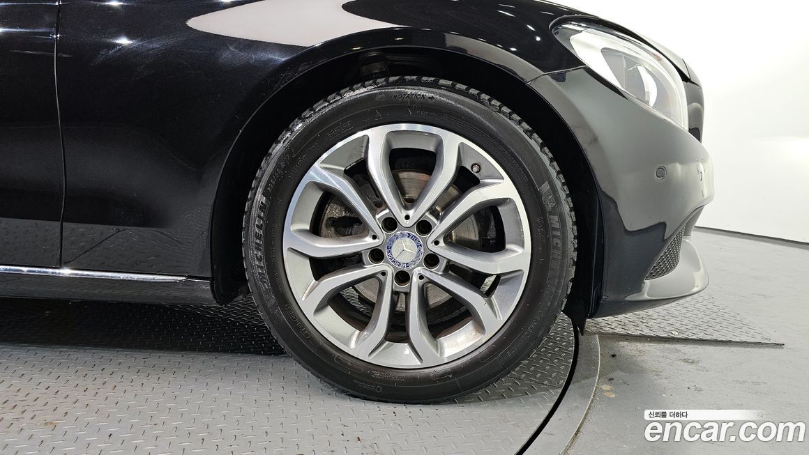 Mercedes-Benz C-Class 2016