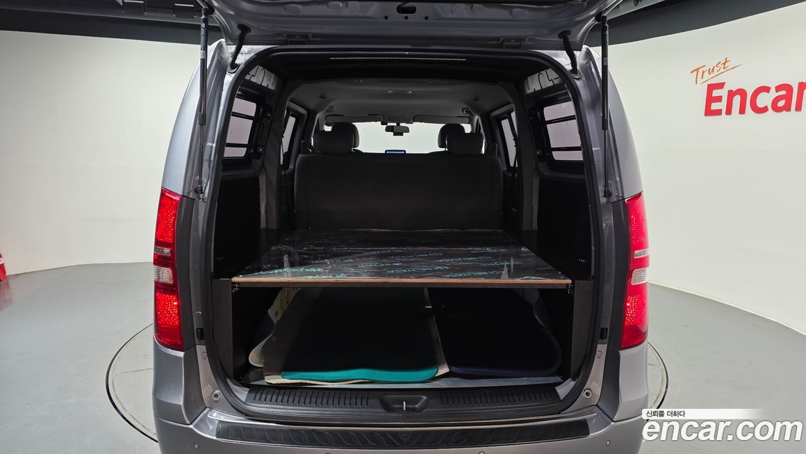 Hyundai Starex 2018