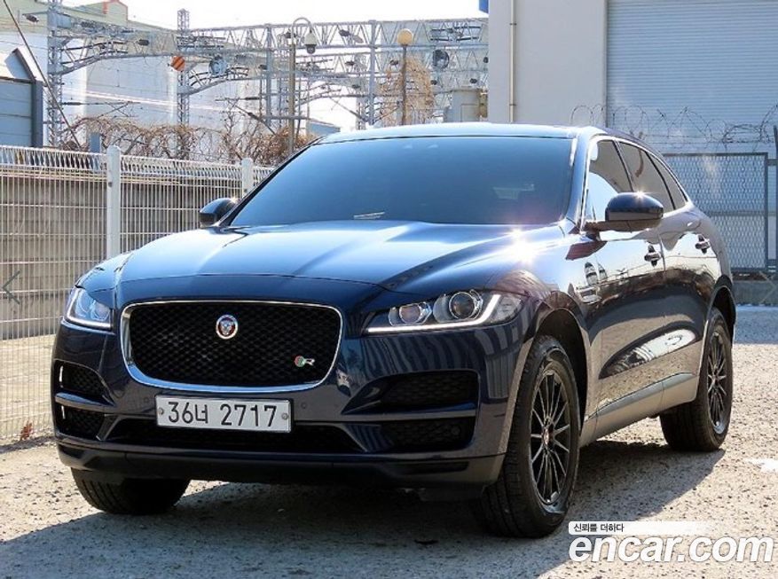 Jaguar F-PACE 2018