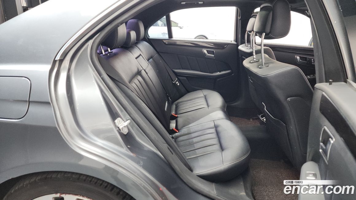 Mercedes-Benz E-Class 2016