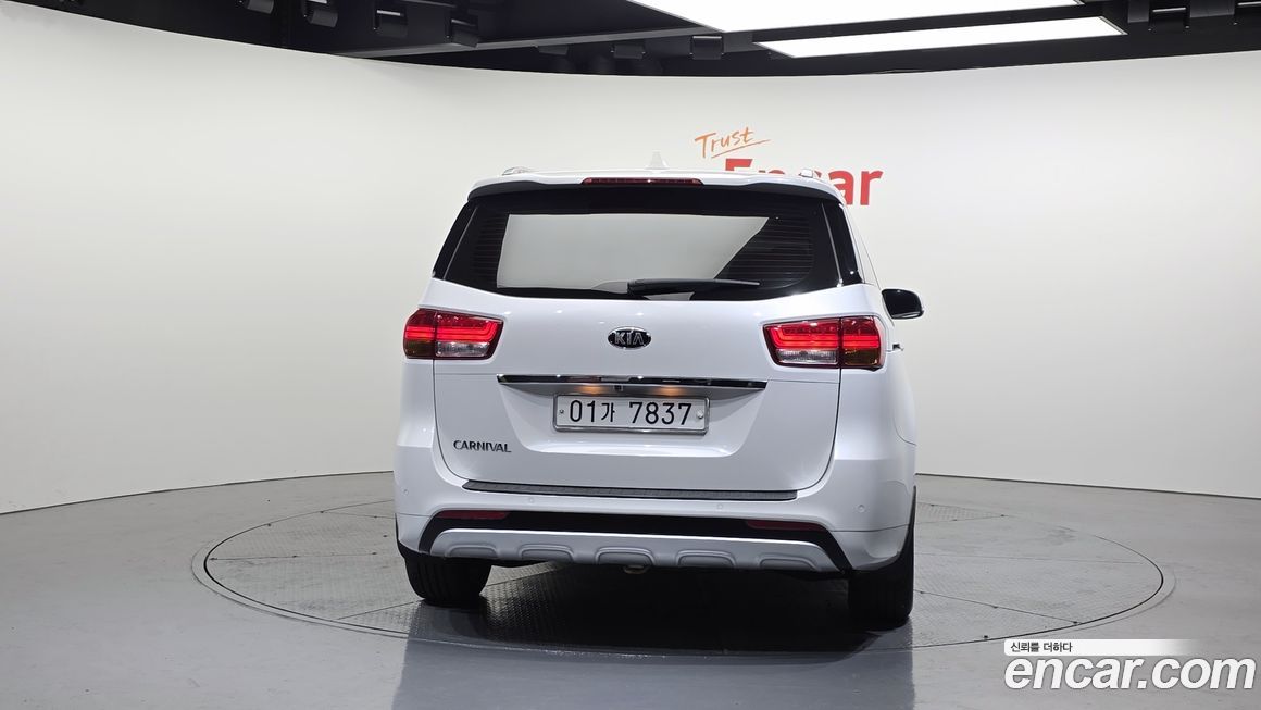 Kia Canival 2016