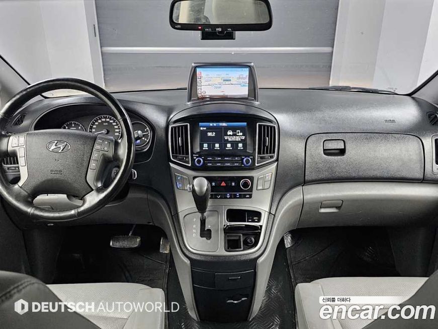 Hyundai Starex 2021