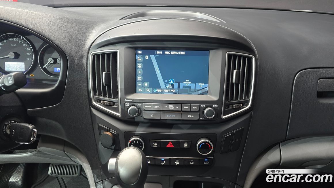 Hyundai Starex 2019