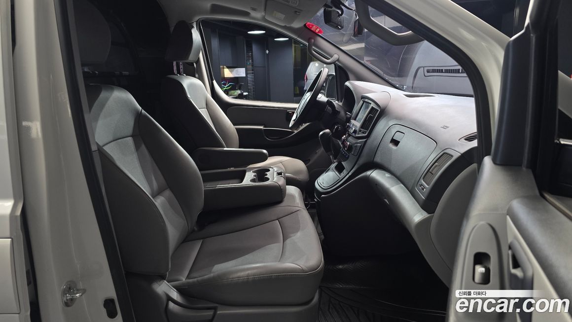 Hyundai Starex 2019