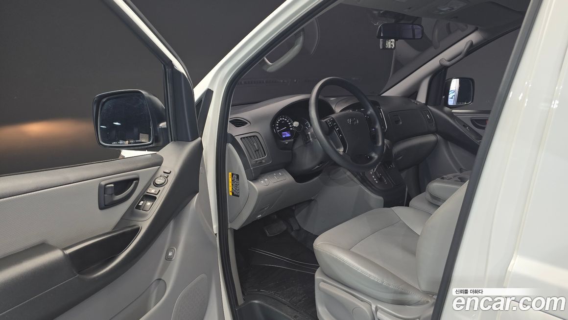 Hyundai Starex 2019