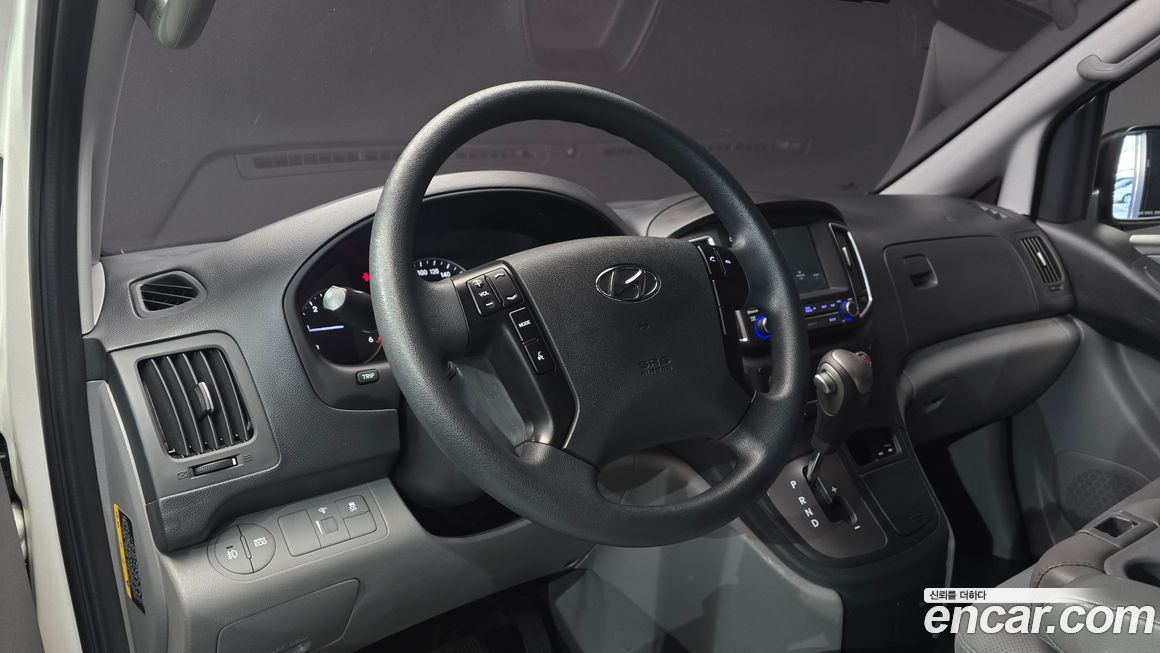 Hyundai Starex 2019