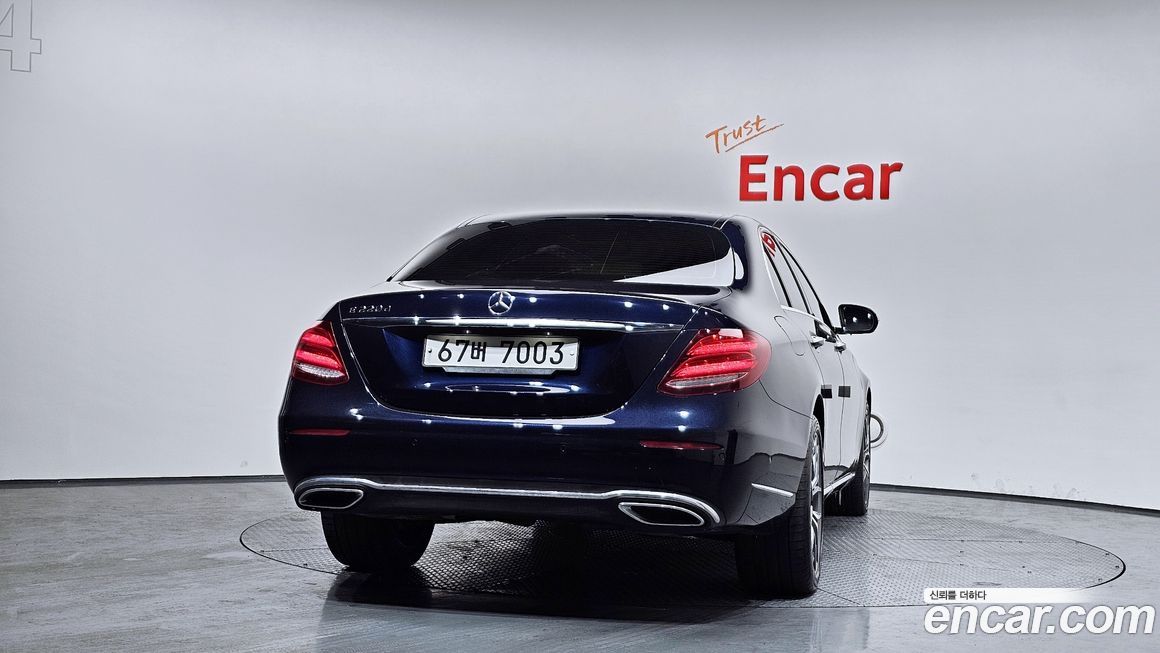 Mercedes-Benz E-Class 2017