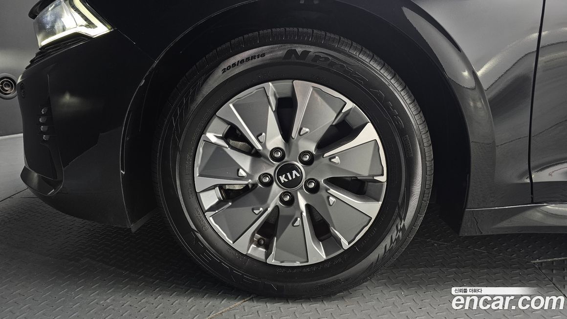 Kia K5 2021