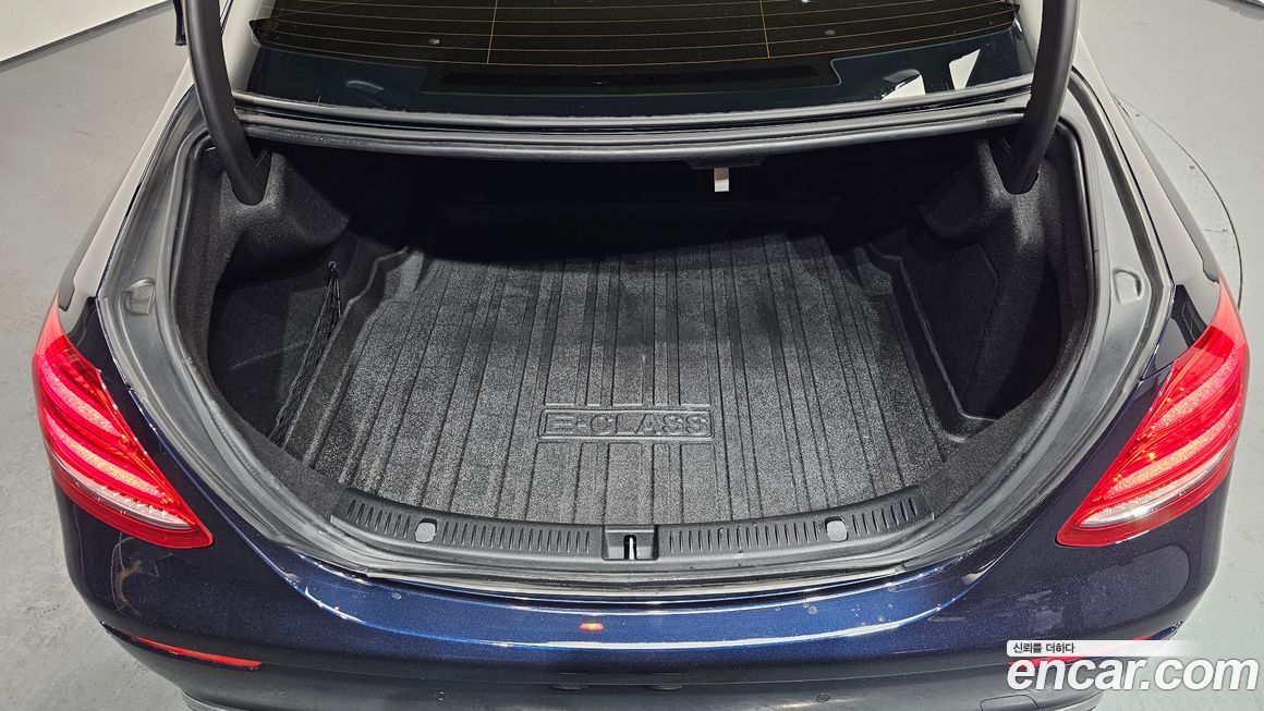 Mercedes-Benz E-Class 2017