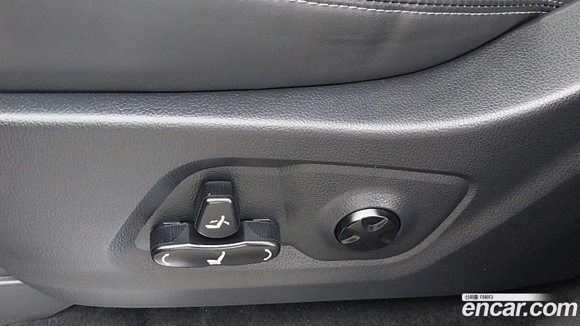 KG_Mobility_Ssangyong Rexton 2019