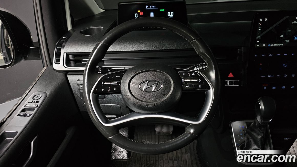 Hyundai Staria 2023