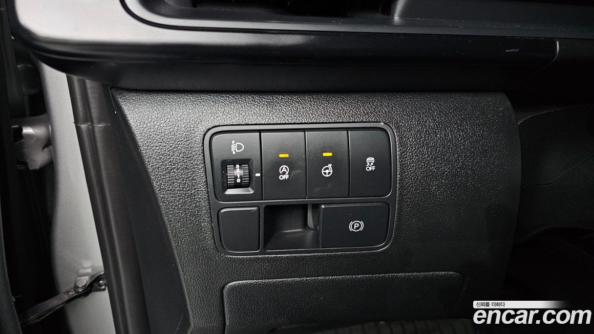 Hyundai Staria 2023