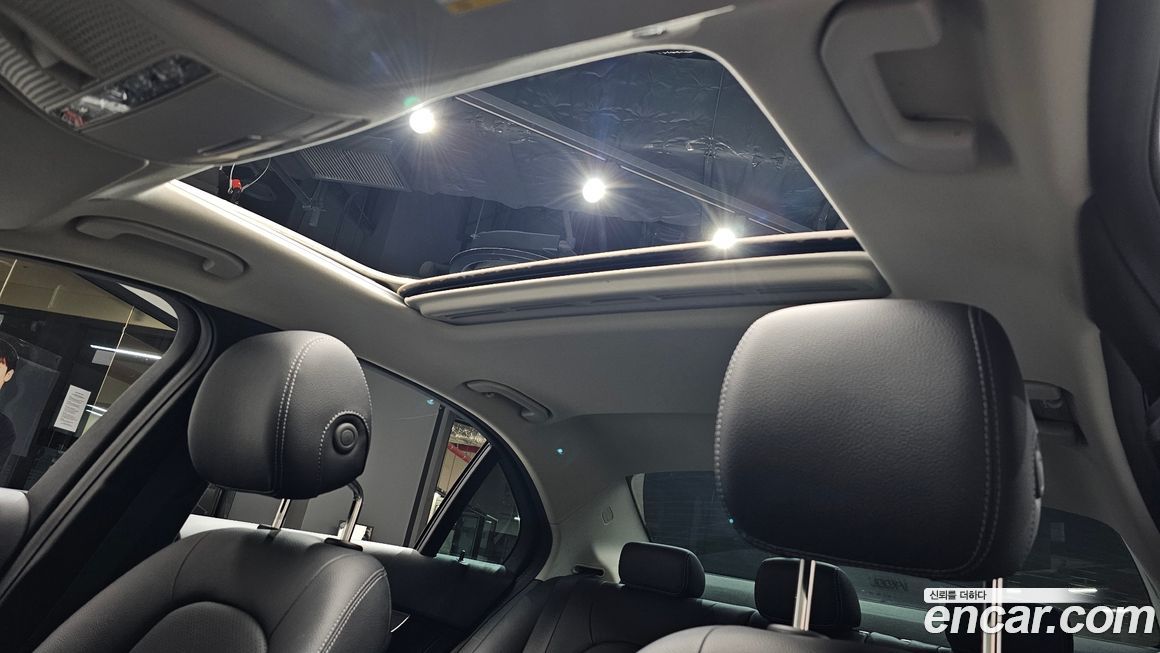 Mercedes-Benz C-Class 2020