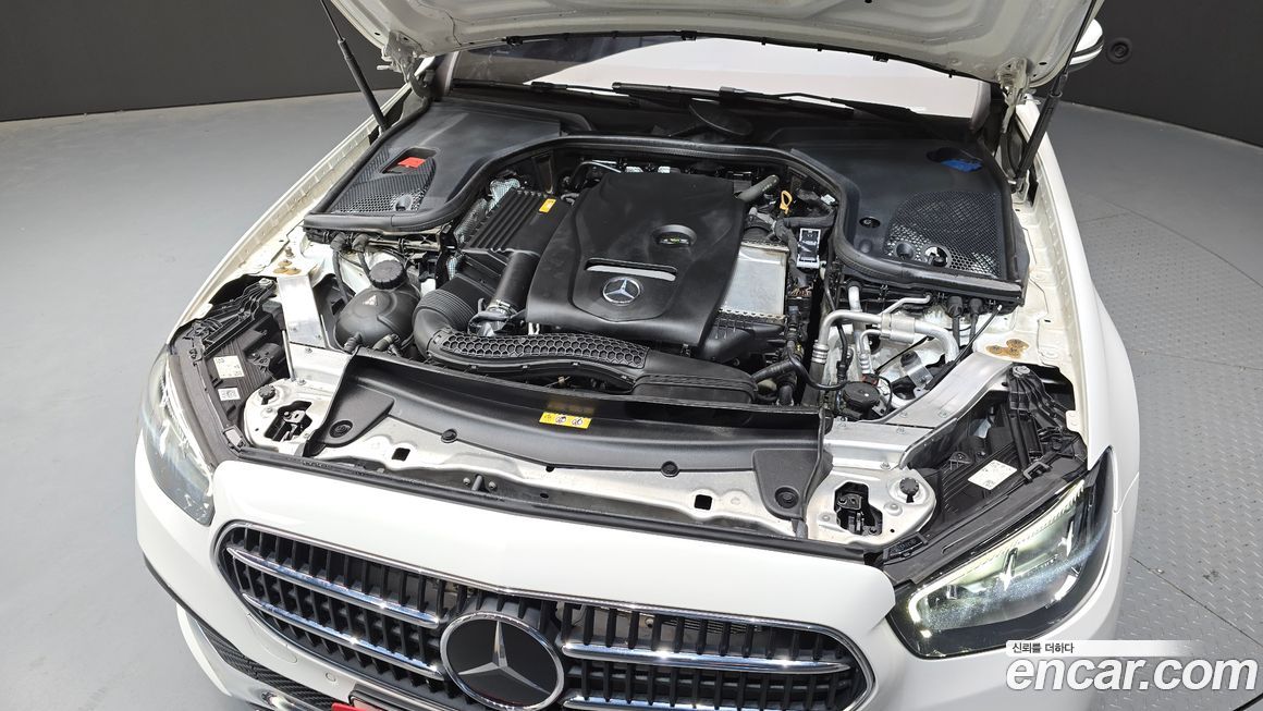 Mercedes-Benz E-Class 2021