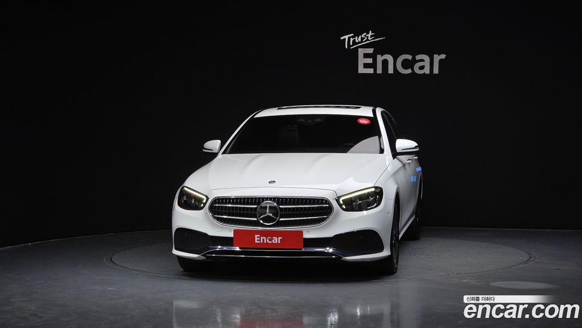 Mercedes-Benz E-Class 2021