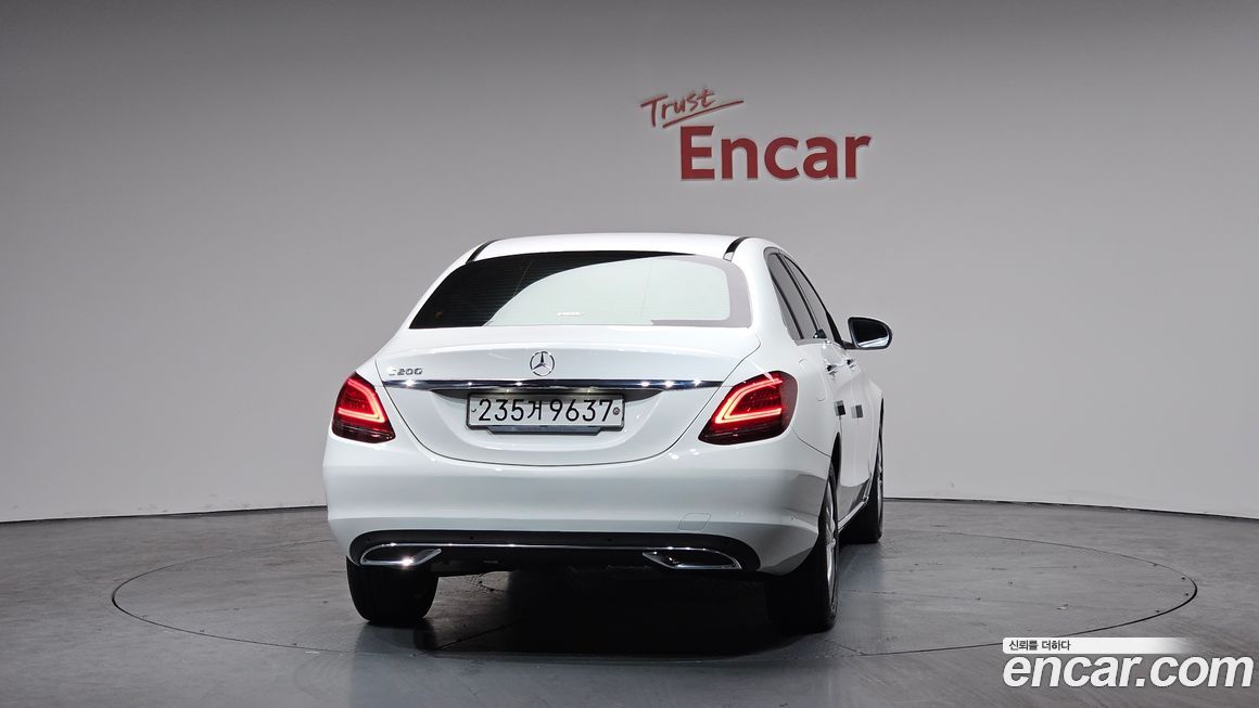 Mercedes-Benz C-Class 2020