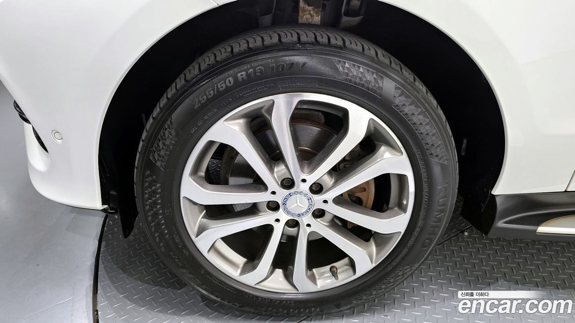 Mercedes-Benz GLE-Class 2017