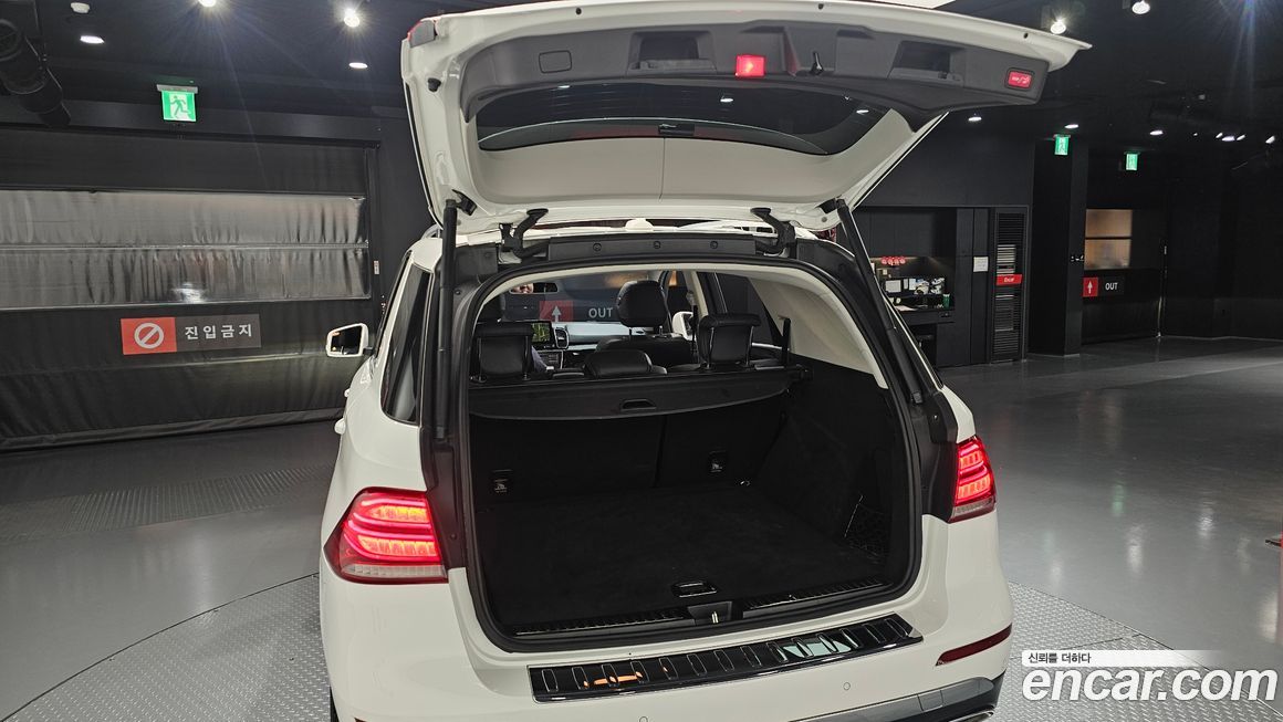 Mercedes-Benz GLE-Class 2017