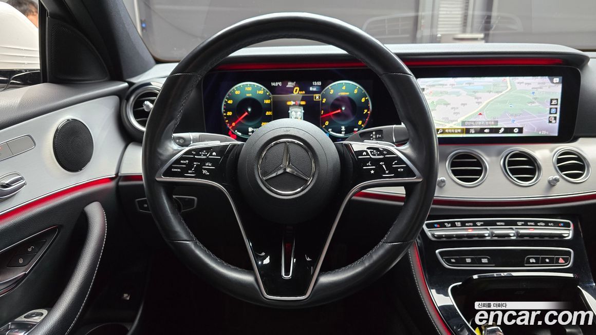 Mercedes-Benz E-Class 2021