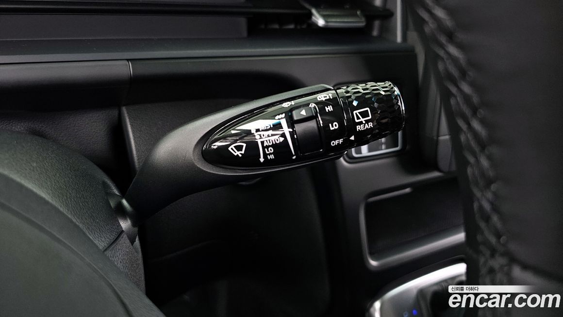 Hyundai Staria 2025