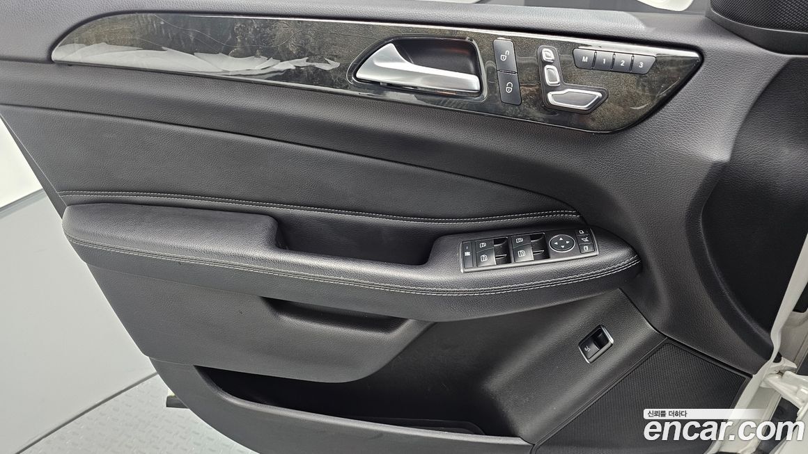 Mercedes-Benz GLE-Class 2017