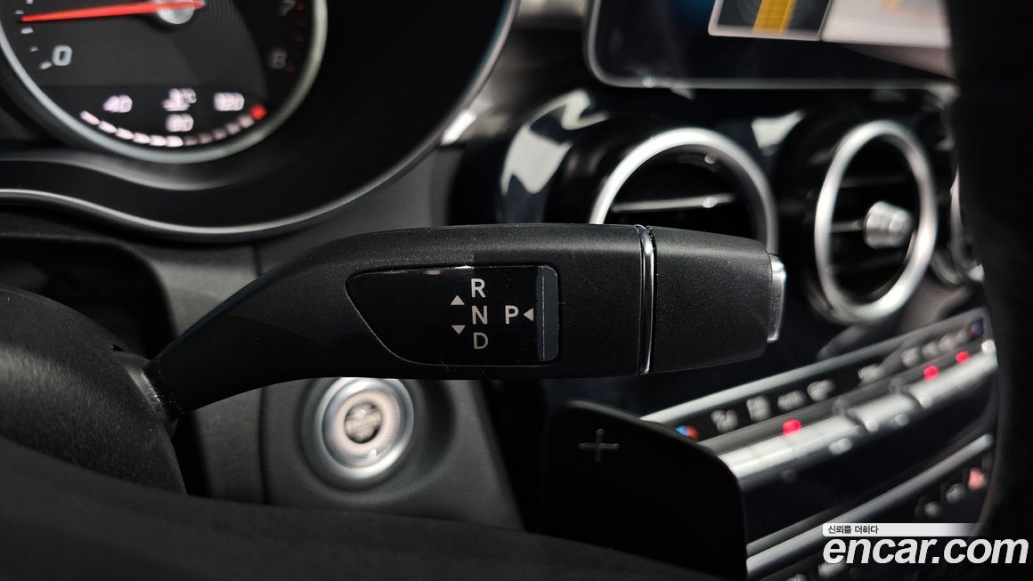 Mercedes-Benz C-Class 2020