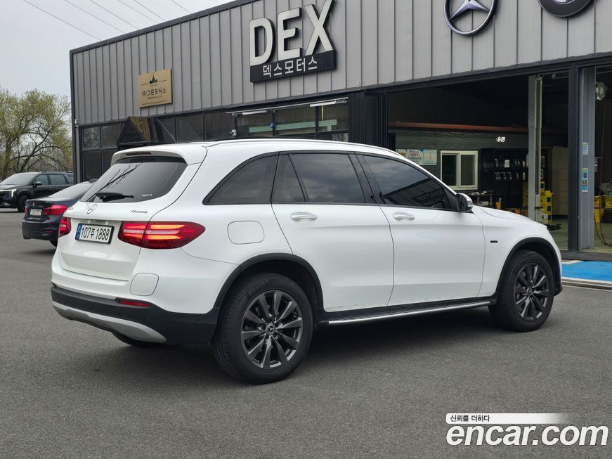 Mercedes-Benz GLC-Class 2019