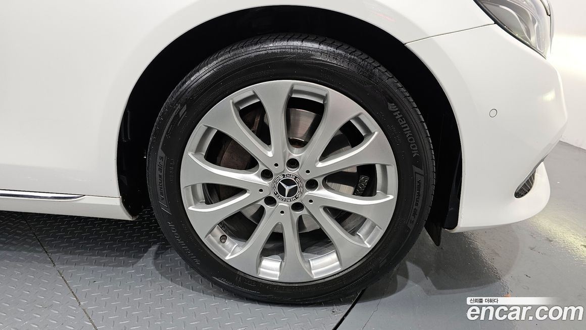 Mercedes-Benz E-Class 2019