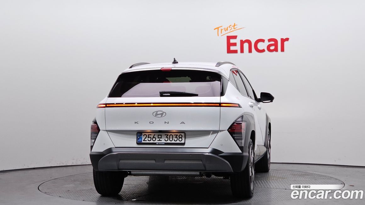 Hyundai Kona 2025