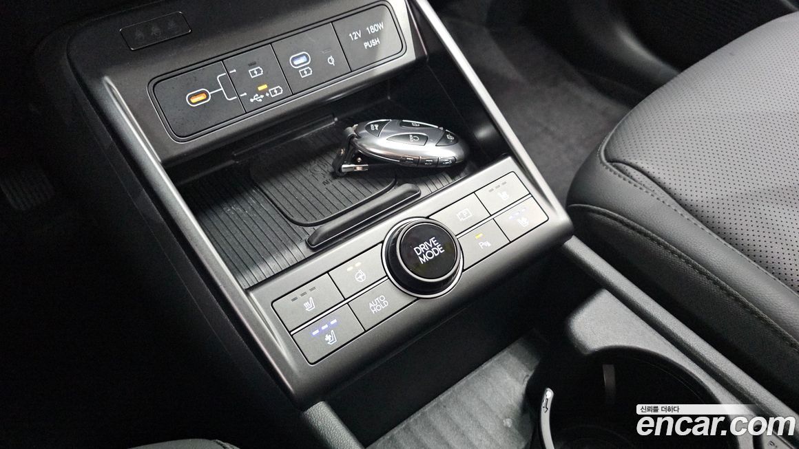 Hyundai Kona 2025