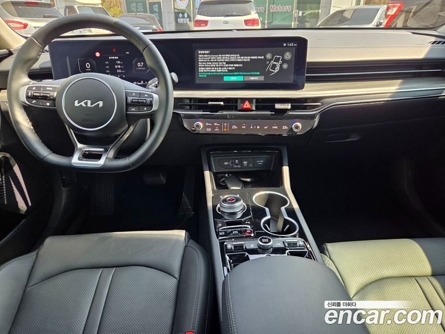 Kia K5 2025