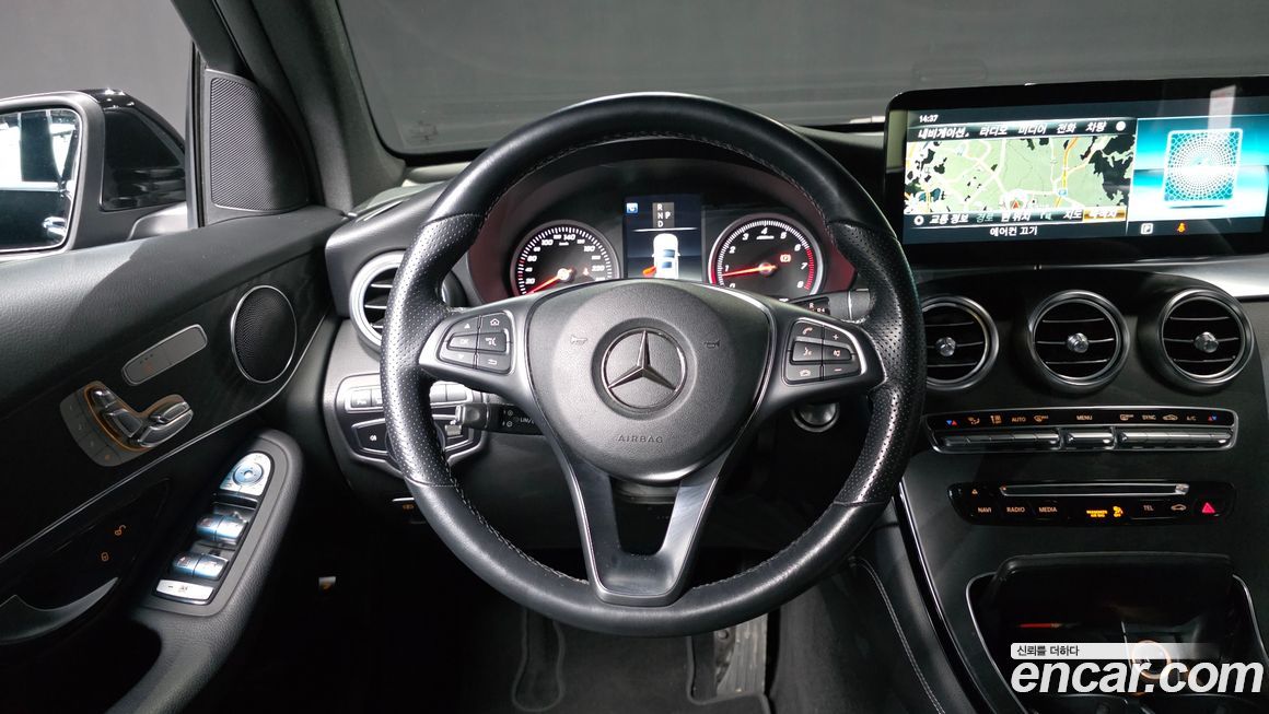 Mercedes-Benz GLC-Class 2019