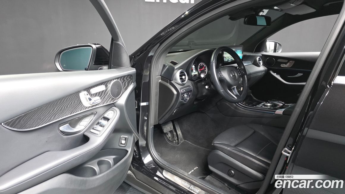 Mercedes-Benz GLC-Class 2019