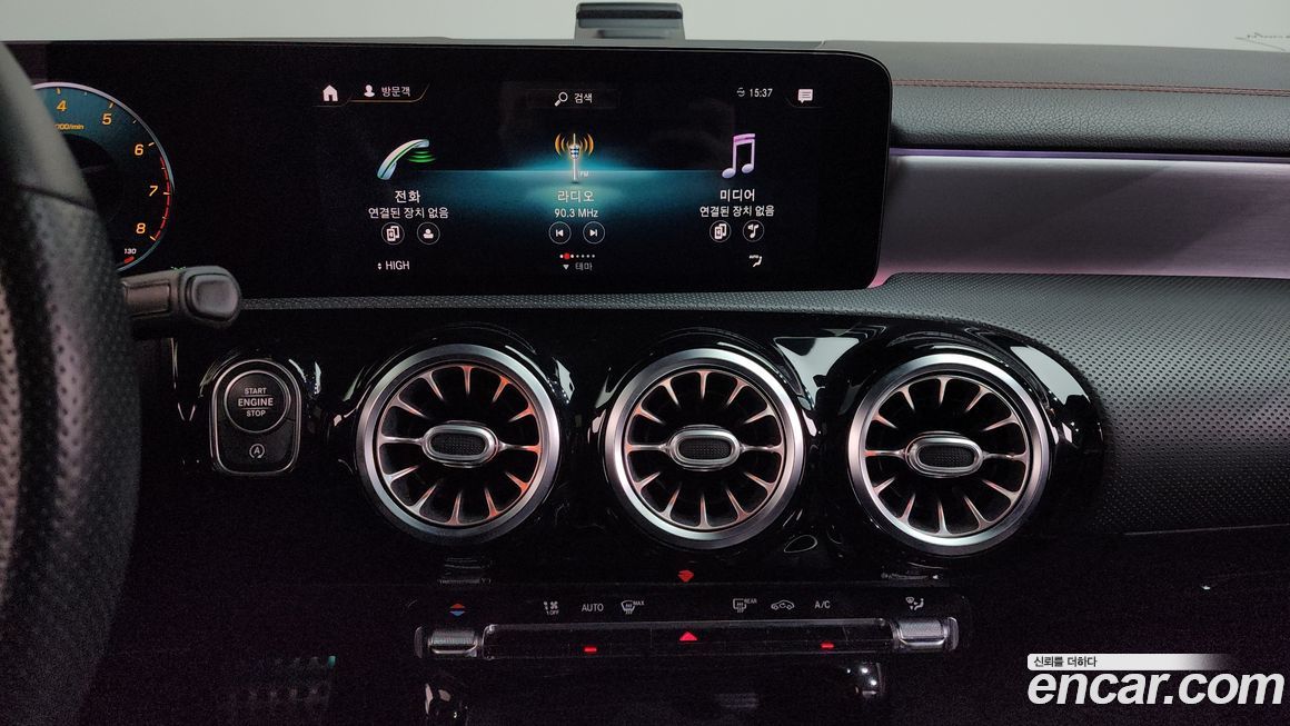 Mercedes-Benz CLA-Class 2021