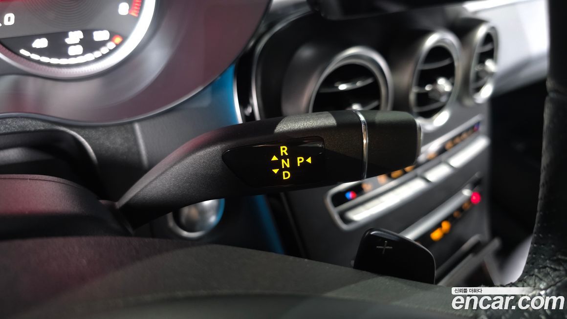 Mercedes-Benz GLC-Class 2019