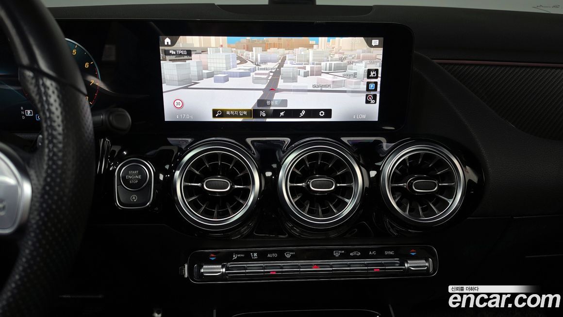 Mercedes-Benz GLA-Class 2023