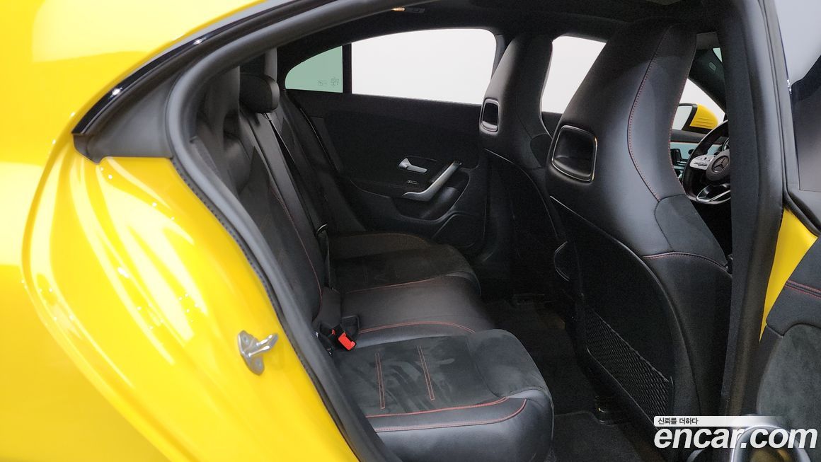 Mercedes-Benz CLA-Class 2021