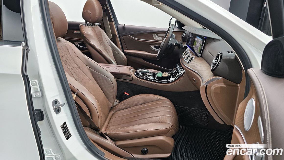 Mercedes-Benz E-Class 2020