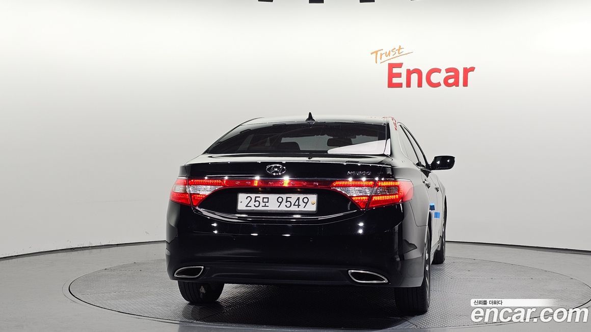 Hyundai Grandeur 2012