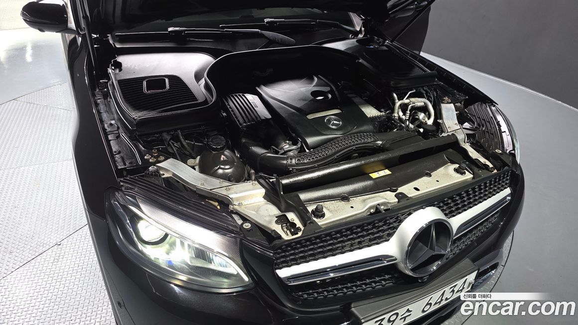 Mercedes-Benz GLC-Class 2019