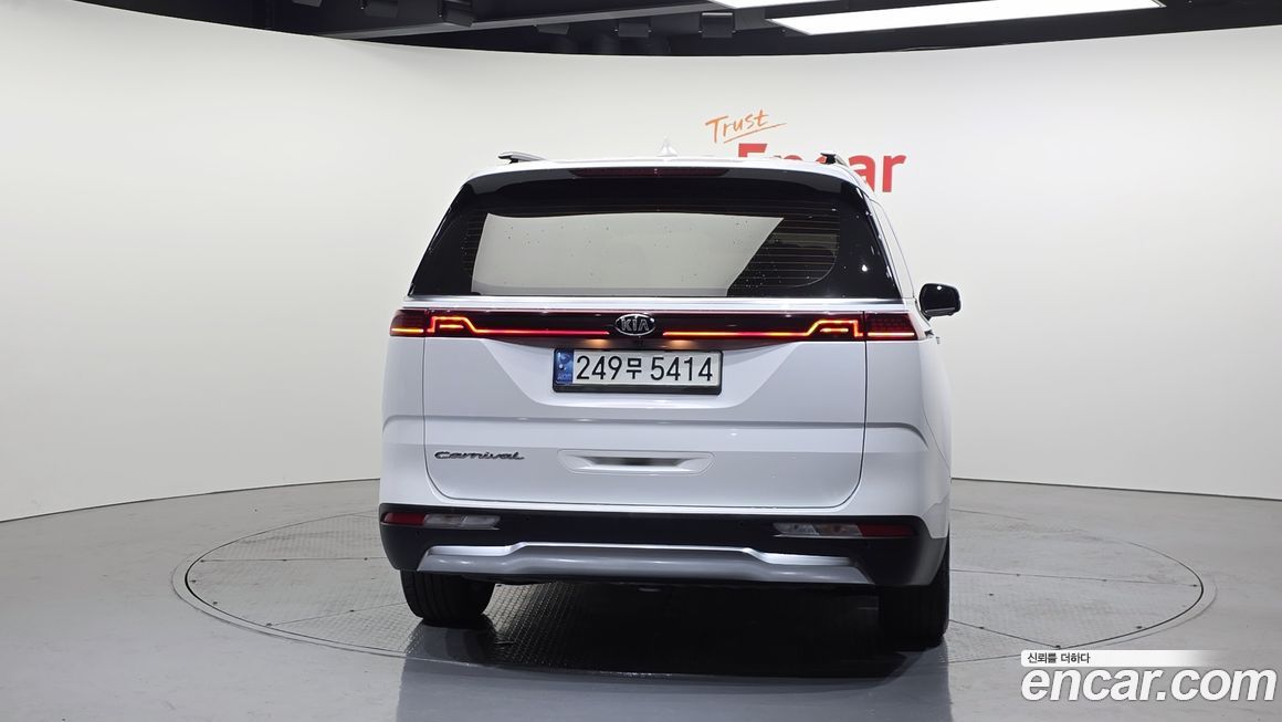 Kia Canival 2021