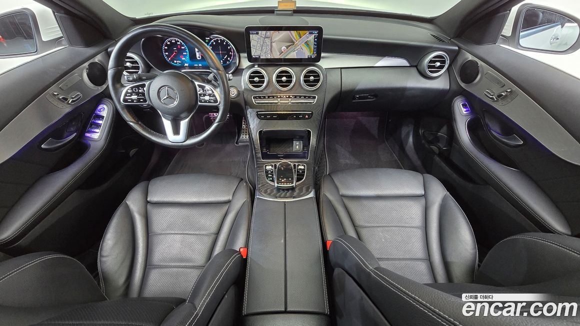 Mercedes-Benz C-Class 2021